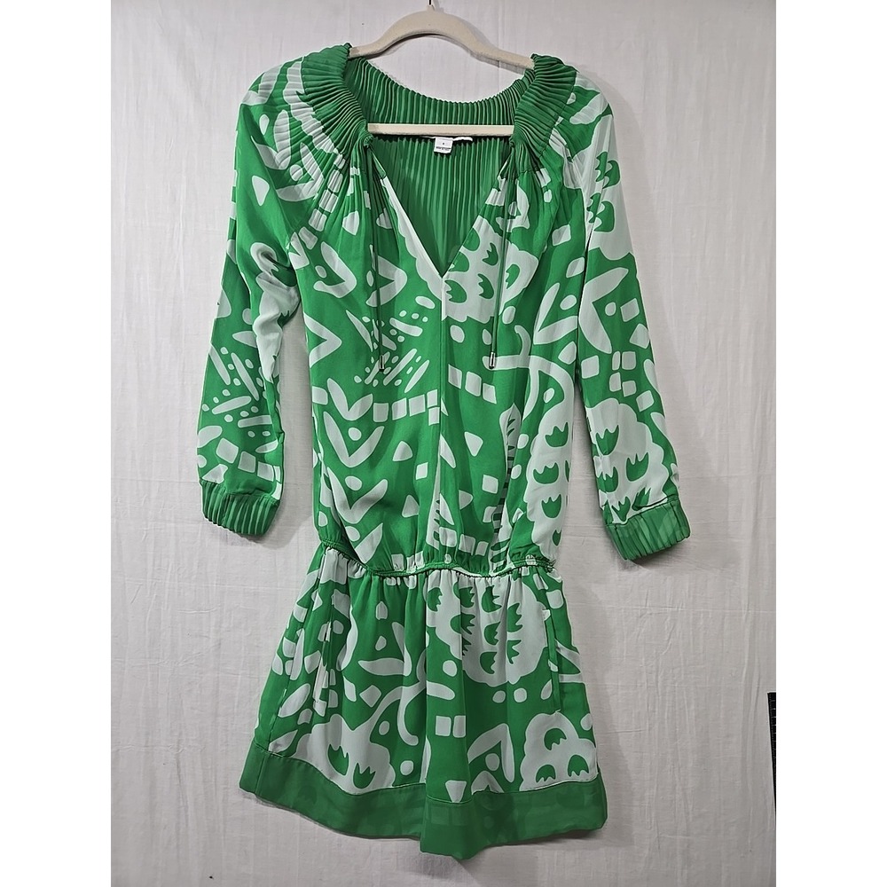 Diane Von Furstenberg Long Sleeve V Neck Chiffon Dress Green White Women's ‎ 0